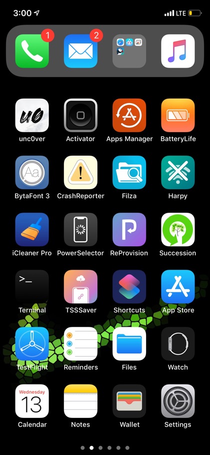 New Tweaks To Try: SmartRotate, BottomBannersX2, Stratosphere And More ...