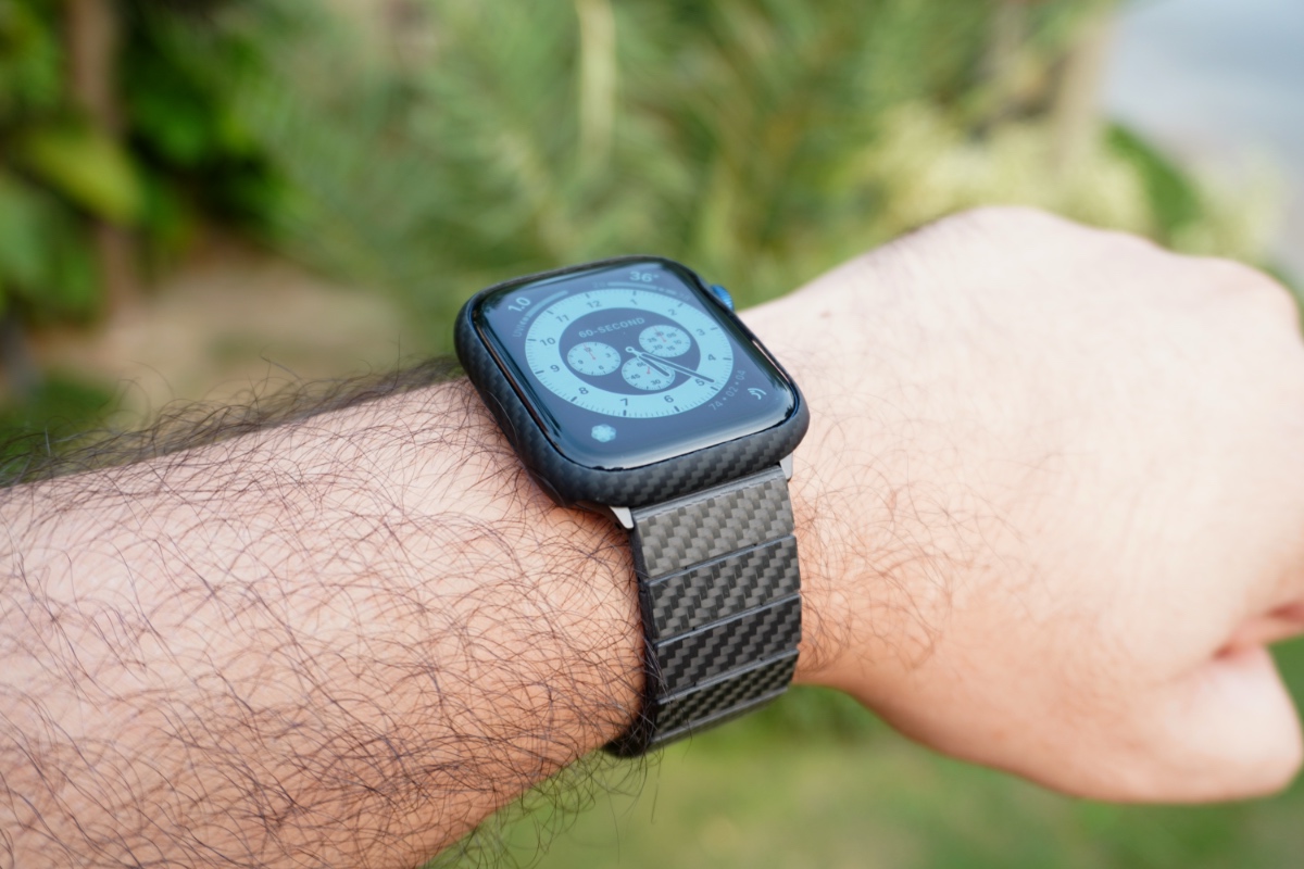 Apple Watch Ultra Carbon Fiber Case in 2023  Carbon fiber, Apple watch,  Apple watch case