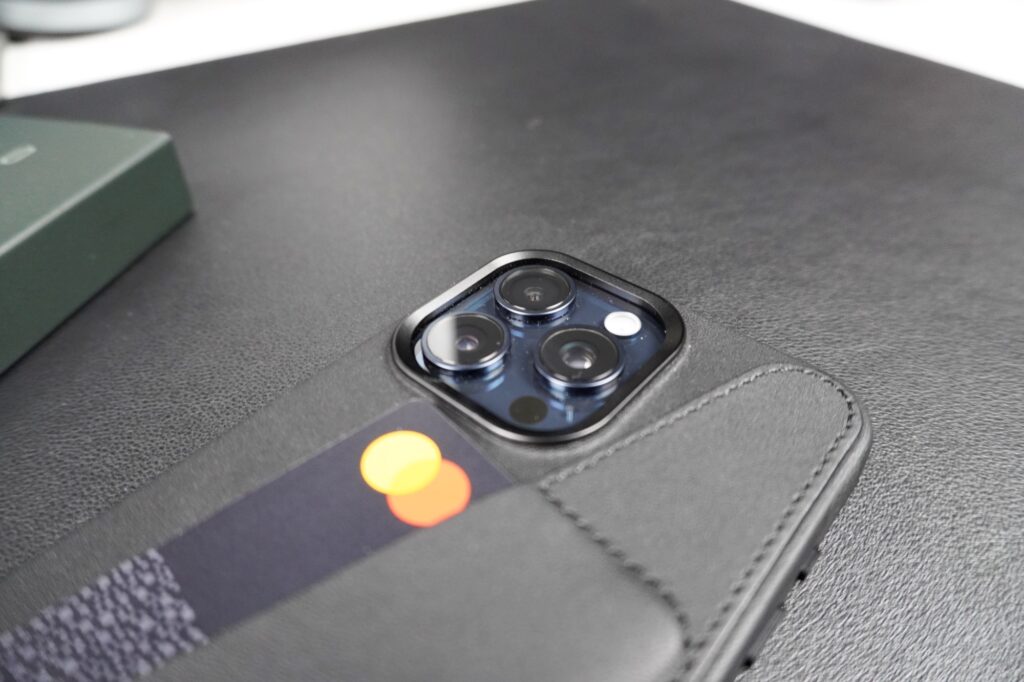 Mujjo Full Leather Wallet Case For iPhone 15 Pro Max