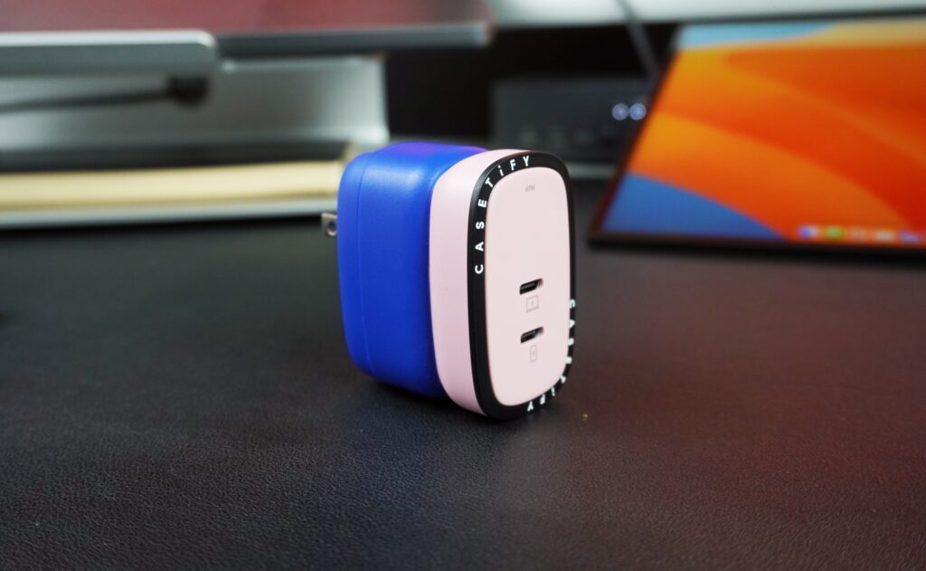 CASETiFY PowerThru 67W Charger
