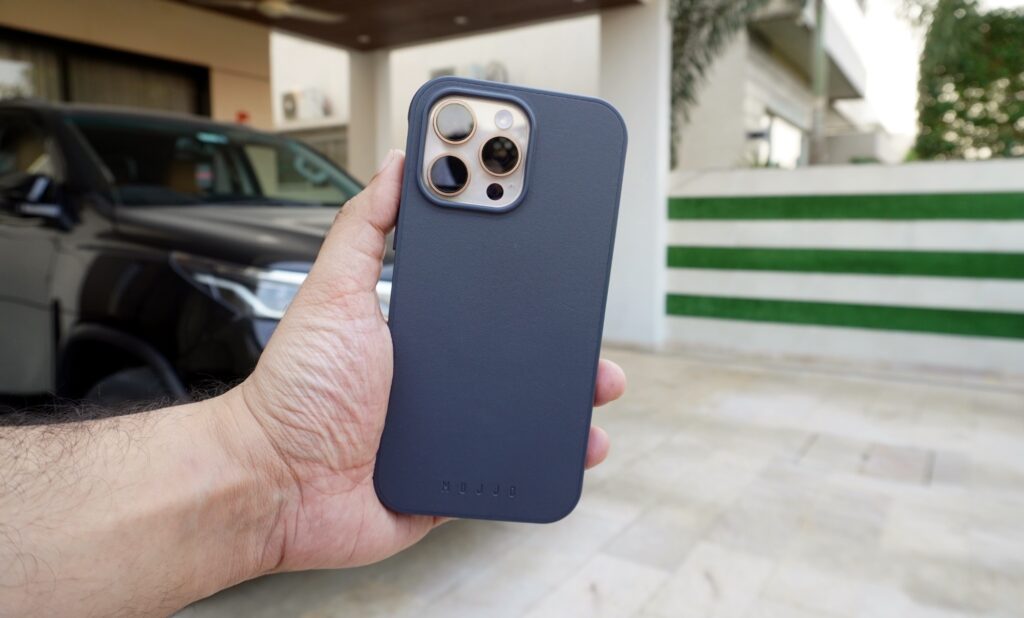Mujjo Shield Case For iPhone 16 Pro Max